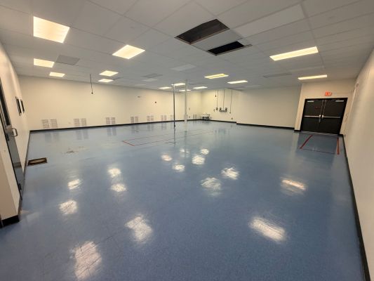 Suite 104 Warehouse, clean room, production